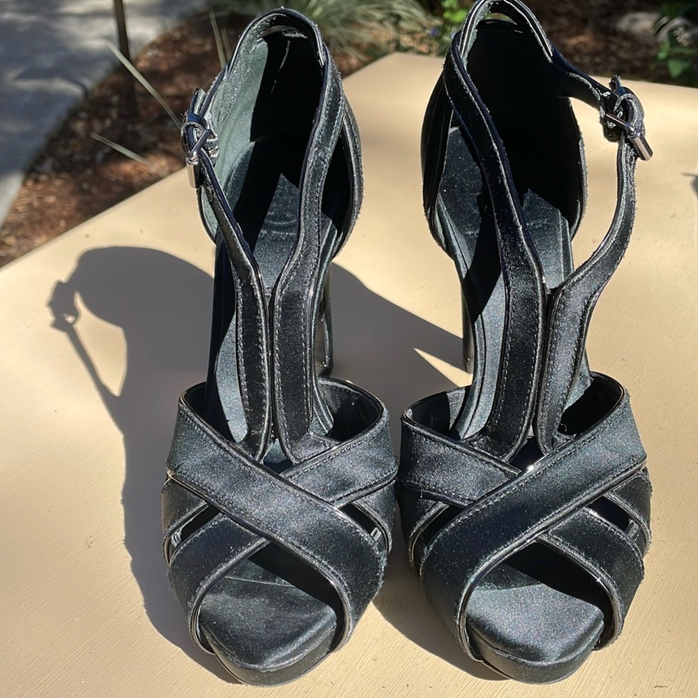 Tory Burch Black Satin heels Women’s size 7.5”